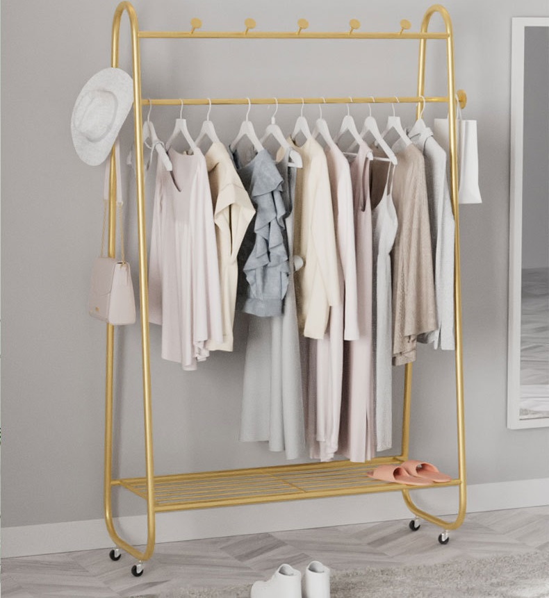 Ưu và nhược điểm của giá treo quần áo trong phòng ngủ